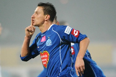 Ekstraklasa: „Niebiescy” walczą o Piecha