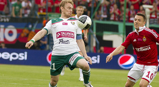 Mila piłkarzem sezonu w Polsce wg UEFA