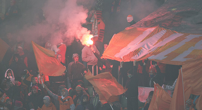 Pirotechnika na stadionach? Joanna Mucha zmieniła zdanie!