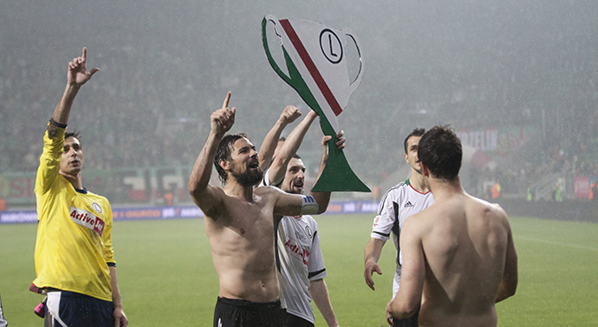 Legia wygrała w Krakowie i jest liderem