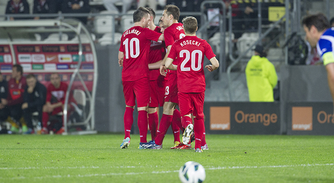 Fornalik gra va banque! Ofensywny skład na Czarnogórę