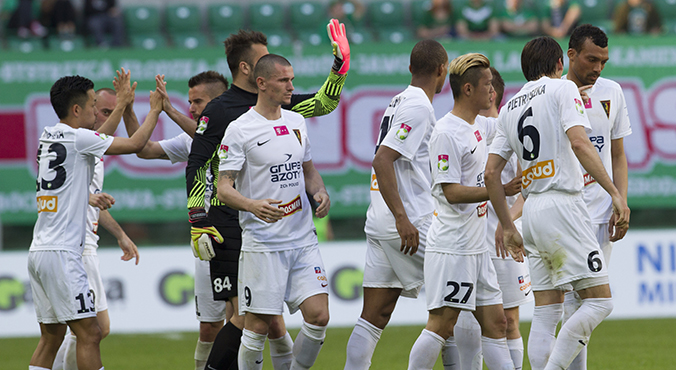 Świetny Janukiewicz i gol Robaka. Pogoń wygrała w Krakowie!