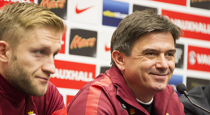 Czy dobry selekcjoner musi zrujnować kasę PZPN? Bzdura!