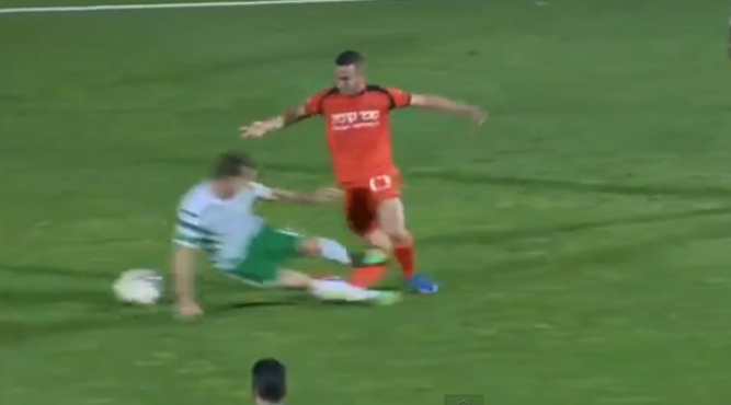 Kryminał! Obrzydliwy faul w Izrealu (video)