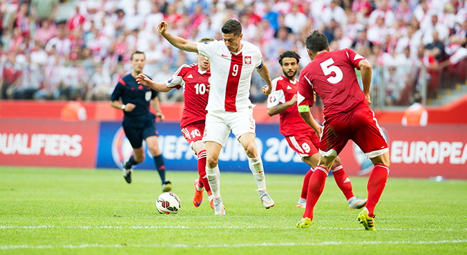 Kolejne trzy punkty reprezentacji. Gole Lewandowskiego i Milika