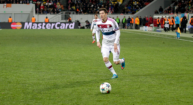 Lewandowski w jedenastce weekendu w Europie