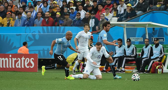 Rooney zapoluje na rekord Charltona