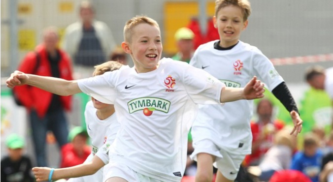 Ruszają finały wojewódzkie Turnieju „Z Podwórka na Stadion o Puchar Tymbarku”