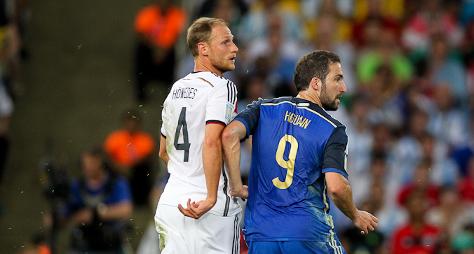 Złoty But: Higuain dogonił Ronaldo