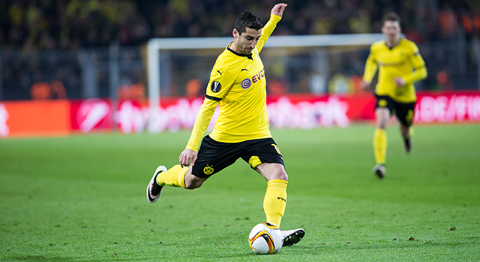 Mkhitaryan odrzucił ofertę Chelsea i wybrał Arsenal?