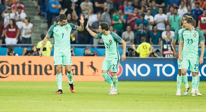 Dwa mocne ciosy i Portugalia w finale Euro!