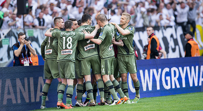 Zmiany w pucharach uderzą w polskie kluby