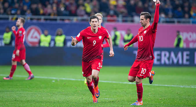 Dwóch Polaków nominowanych do jedenastki UEFA!