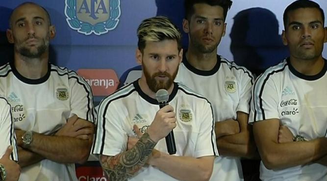 Messi naciska na transfer kolegi z Barcelony?