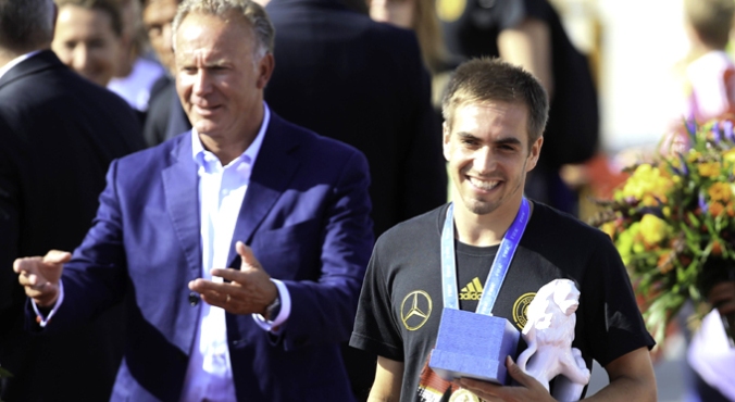 Poszukiwania zrzędy, czyli Bayern szuka dyrektora