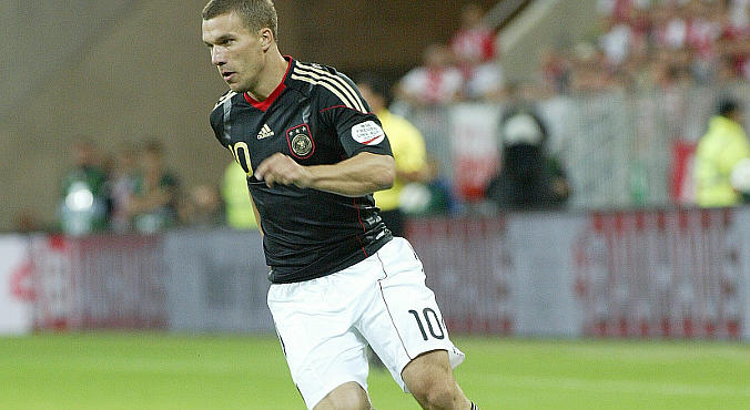 Podolski goni ikony niemieckiego futbolu