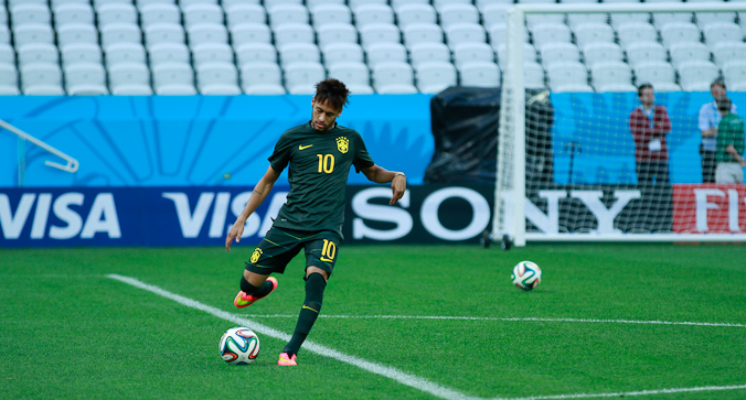 Pech nie opuszcza Neymara. Brazylijczyk zwichnął kostkę