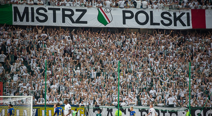 Legia idzie na wojnę z urzędnikami