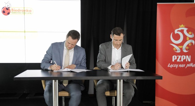 Biedronka oficjalnym sponsorem kadry na kolejne cztery lata