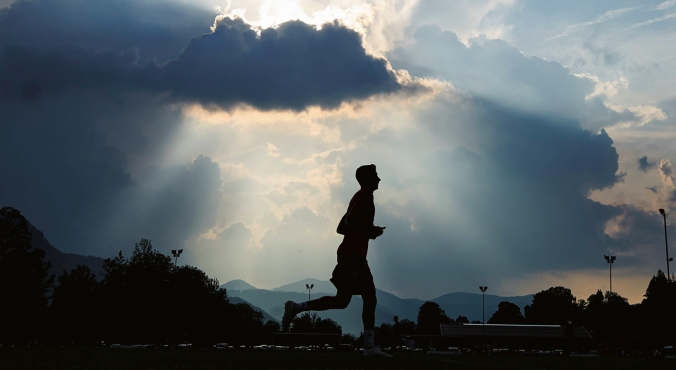 Między niebem a ziemią