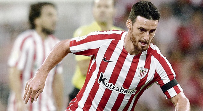 Aduriz goni Falcao