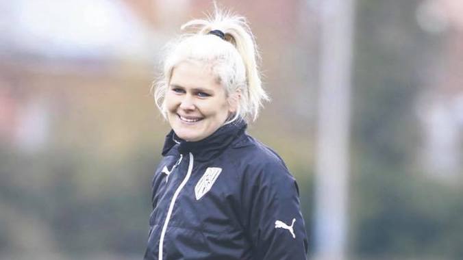 Nauczycielka biologii i futbolu