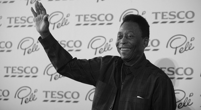 Santos uhonoruje Pelego