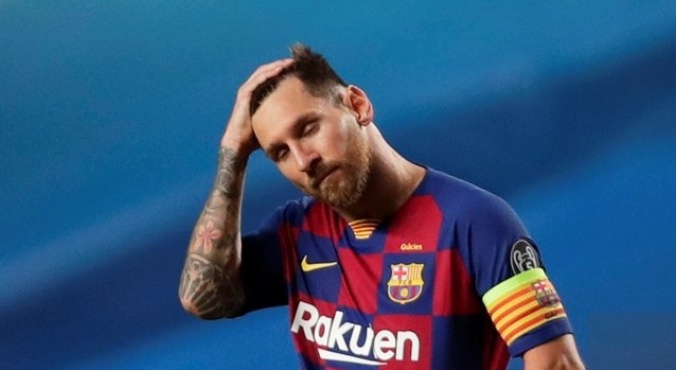 Messi odszedł przez&#8230; Pique?