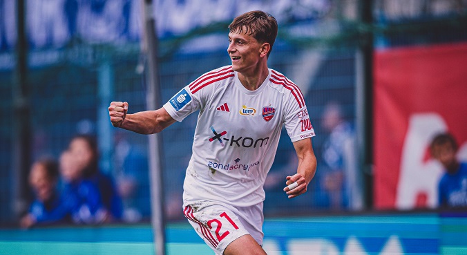 Hokejowy wynik w starciu beniaminka z mistrzem!