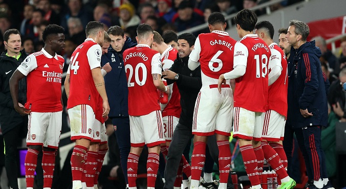 Remis na Emirates Stadium!