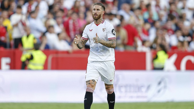 Sergio Ramos daje wygraną&#8230; FC Barcelonie