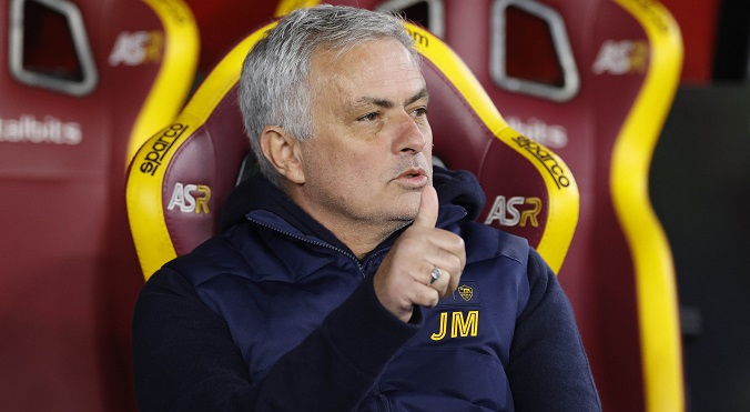 Mourinho zamiast Ancelottiego?