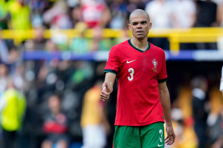 Pepe (Portugal) gestikuliert waehrend des Spiels der UEFA EURO 2024 - Gruppe F zwischen Türkei und Portugal, BVB Stadion Dortmund am 22. June 2024 in Dortmund, Deutschland. (Foto von Alex Gottschalk/DeFodi Images)     

Pepe (Portugal) gestures during the UEFA EURO 2024 - Group F match between Turkey and Portugal at BVB Stadium Dortmund on June 22, 2024 in Dortmund, Germany. (Photo by Alex Gottschalk/DeFodi Images)  
UEFA EURO NIEMCY 2024
ME MISTRZOSTWA EUROPY W PILCE NOZNEJ PILKA NOZNA
TURCJA v PORTUGALIA
FOT. DEFODI IMAGES/newspix.pl / 400mm.pl

POLAND ONLY !!!
---
newspix.pl / 400mm.pl