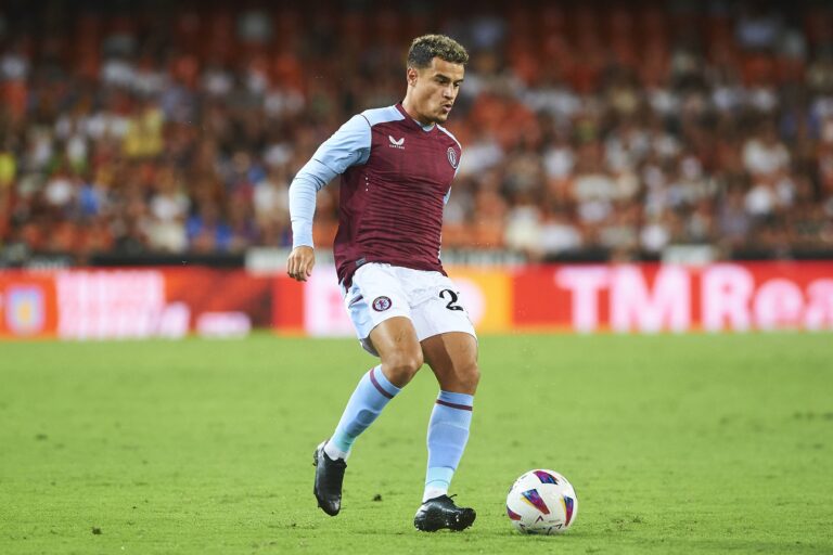 Valencia, Spanien, 05.08.2023: Philippe Coutinho (Aston Villa) in aktion waehrend des Spiels der Friendly match Trophy Taronja zwischen Valencia FC v Aston Villa im Estadio de Mestalla am 05. August 2023 in Valencia, Spanien. (Foto von Maria Jose Segovia/DeFodi Images)

Valencia, Spain, 05.08.2023: Philippe Coutinho (Aston Villa) controls the ball during the Friendly match Trophy Taronja match between Valencia FC v Aston Villa at the Estadio de Mestalla on August 5, 2023 in Valencia, Spain. (Photo by Maria Jose Segovia/DeFodi Images)  
MECZ TOWARZYSKI PILKA NOZNA 
FOT.DEFODI IMAGES/newspix.pl / 400mm.pl
POLAND ONLY!

---
newspix.pl / 400mm.pl