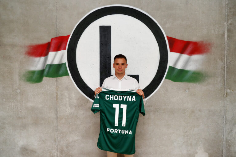 Prezentacja Kacpra Chodyny. fot. Legia Warszawa