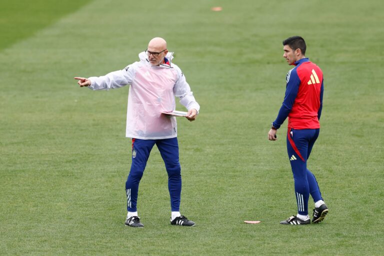 March 25, 2024, Las Rozas, Madrid, SPAIN: Luis de la Fuente during the training session of Spain Team prior the friendly match against Brazil at Ciudad del Futbol of RFEF on March 25, 2024, in Las Rozas, Madrid. (Credit Image: © Oscar J. Barroso/AFP7 via ZUMA Press Wire) 
REPREZENTACJA HISZPANII W PILCE NOZNEJ PILKA NOZNA
ZGRUPOWANIE KADRY TRENING PRZED MECZEM HISZPANIA v BRAZYLIA
FOT. ZUMA/newspix.pl / 400mm.pl

POLAND ONLY !!!
---
newspix.pl / 400mm.pl