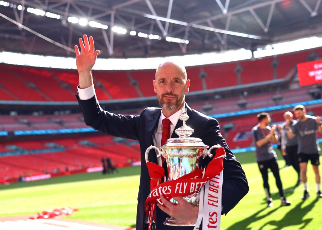 May 25, 2024, London: London, England, 25th May 2024. Erik ten Hag manager of Manchester United waves to the fans during the The FA Cup match at Wembley Stadium, London. (Credit Image: � David Klein/CSM via ZUMA Press Wire) 
PILKA NOZNA PUCHAR ANGLII
FOT. ZUMA/newspix.pl / 400mm.pl
POLAND ONLY!
---
newspix.pl / 400mm.pl