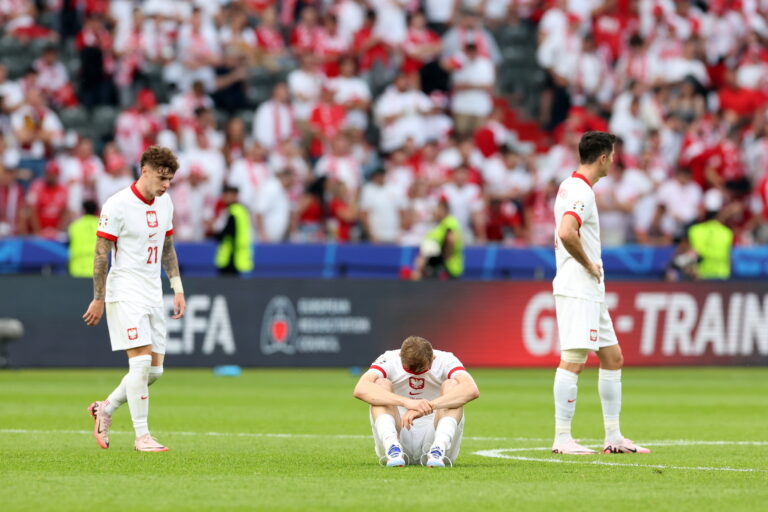 BERLIN 21.06.2024
MECZ II RUNDA GRUPA D MISTRZOSTW EUROPY 2024: POLSKA - AUSTRIA --- FIRST ROUND GROUP D UEFA EURO 2024 MATCH: POLAND - AUSTRIA
NICOLA ZALEWSKI  KAROL SWIDERSKI  ROBERT LEWANDOWSKI  
FOT. PIOTR KUCZA/400mm.pl