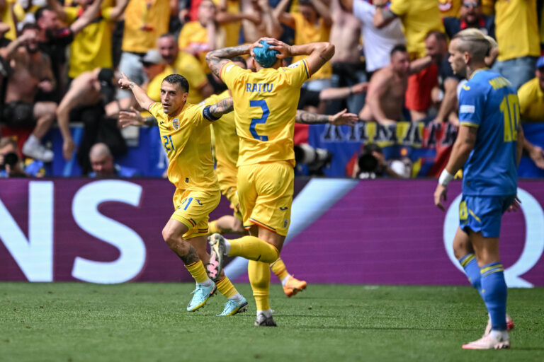 Nicolae Stanciu (Romania) Torjubel, jubelt nach seinem treffer zum 1:0 waehrend des Spiels der UEFA EURO 2024 - Gruppe E zwischen Rumänien und Ukraine, Fussball Arena München am 17. June 2024 in München, Deutschland. (Foto von Harry Langer/DeFodi Images)     

Nicolae Stanciu (Romania) celebrates after scoring his team&#039;s first goal during the UEFA EURO 2024 - Group E match between Romania and Ukraine at Munich Football Arena on June 17, 2024 in Munich, Germany. (Photo by Harry Langer/DeFodi Images)  
PILKA NOZNA EURO MISTRZOSTWA EUROPY RUMUNIA - UKRAINA
FOT. DEFODI IMAGES/newspix.pl / 400mm.pl
POLAND ONLY!
---
newspix.pl / 400mm.pl