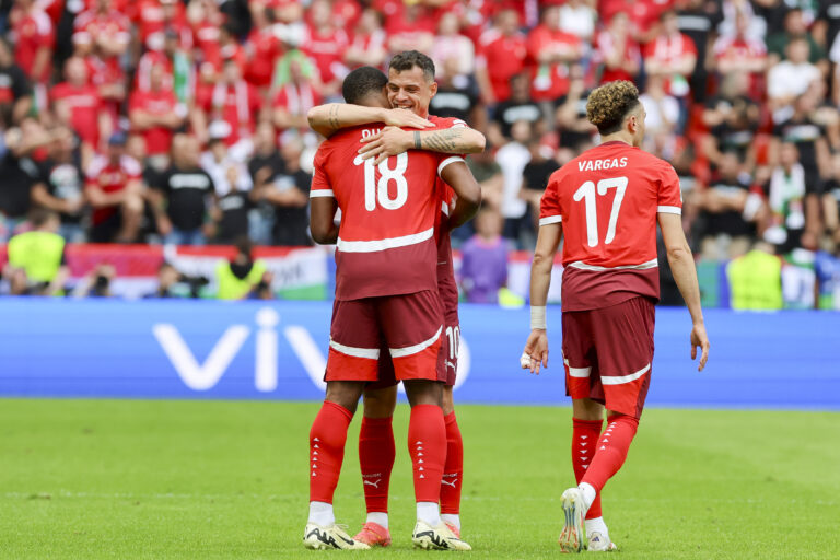 Kwadwo Duah (Switzerland) bejubelt seinen Treffer zum 0:1 mit Granit Xhaka (Switzerland) waehrend des Spiels der UEFA EURO 2024 - Gruppe A zwischen Ungarn und Schweiz, Stadion KĂ¶ln am 15. June 2024 in KĂ¶ln, Deutschland. (Foto von Marco Steinbrenner/DeFodi Images)     

Kwadwo Duah (Switzerland) celebrates after scoring his teams first goal with Granit Xhaka (Switzerland) during the UEFA EURO 2024 - Group A match between Hungary and Switzerland at Cologne Stadium on June 15, 2024 in Cologne, Germany. (Photo by Marco Steinbrenner/DeFodi Images)  
PILKA NOZNA EURO MISTRZOSTWA EUROPY SZWAJCARIA - WEGRY
FOT. DEFODI IMAGES/newspix.pl / 400mm.pl
POLAND ONLY!
---
400mm.pl