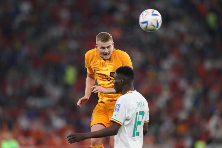 Doha 21.11.2022
MISTRZOSTWA SWIATA 2022 MECZ : SENEGAL - HOLANDIA --- FIFA WORLD CUP QATAR 2022 MATCH : SENEGAL - NETHERLANDS 
NZ   Matthijs de Ligt
FOT. Grzegorz Wajda / 400mm.pl