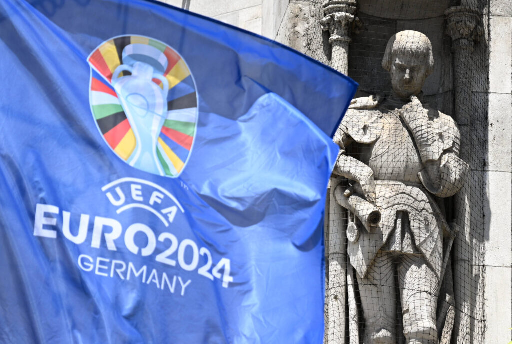 Germany Soccer Euro 2024 Preparations 8705486 13.06.2024 A view shows a banner with the logo of the UEFA EURO, EM, Europameisterschaft,Fussball 2024 tournament in Marienplatz square in Munich, Germany. The tournament will kick off on June 14, with the final on July 14 in the capital, Berlin. / Sputnik Munich Germany Copyright: xAlexeyxFilippovx,Image: 881365478, License: Rights-managed, Restrictions: PUBLICATIONxINxGERxSUIxAUTxESTxLTUxLATxNORxSWExDENxNEDxPOLxUKxONLY, Model Release: no, Credit line: Alexey Filippov / imago sport / Forum