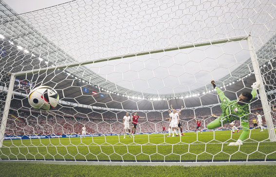 BERLIN, GERMANY - JUNE 21: Goalkeeper of Poland Wojciech Szczesny (1) fail to save the goal of Christoph Baumgartner of Austria during the UEFA EURO 2024 group stage match between Poland and Austria at Olympiastadion on June 21, 2024 in Berlin, Germany. Halil Sagirkaya / Anadolu/ABACAPRESS.COM,Image: 883672804, License: Rights-managed, Restrictions: , Model Release: no, Credit line: AA/ABACA / Abaca Press / Forum