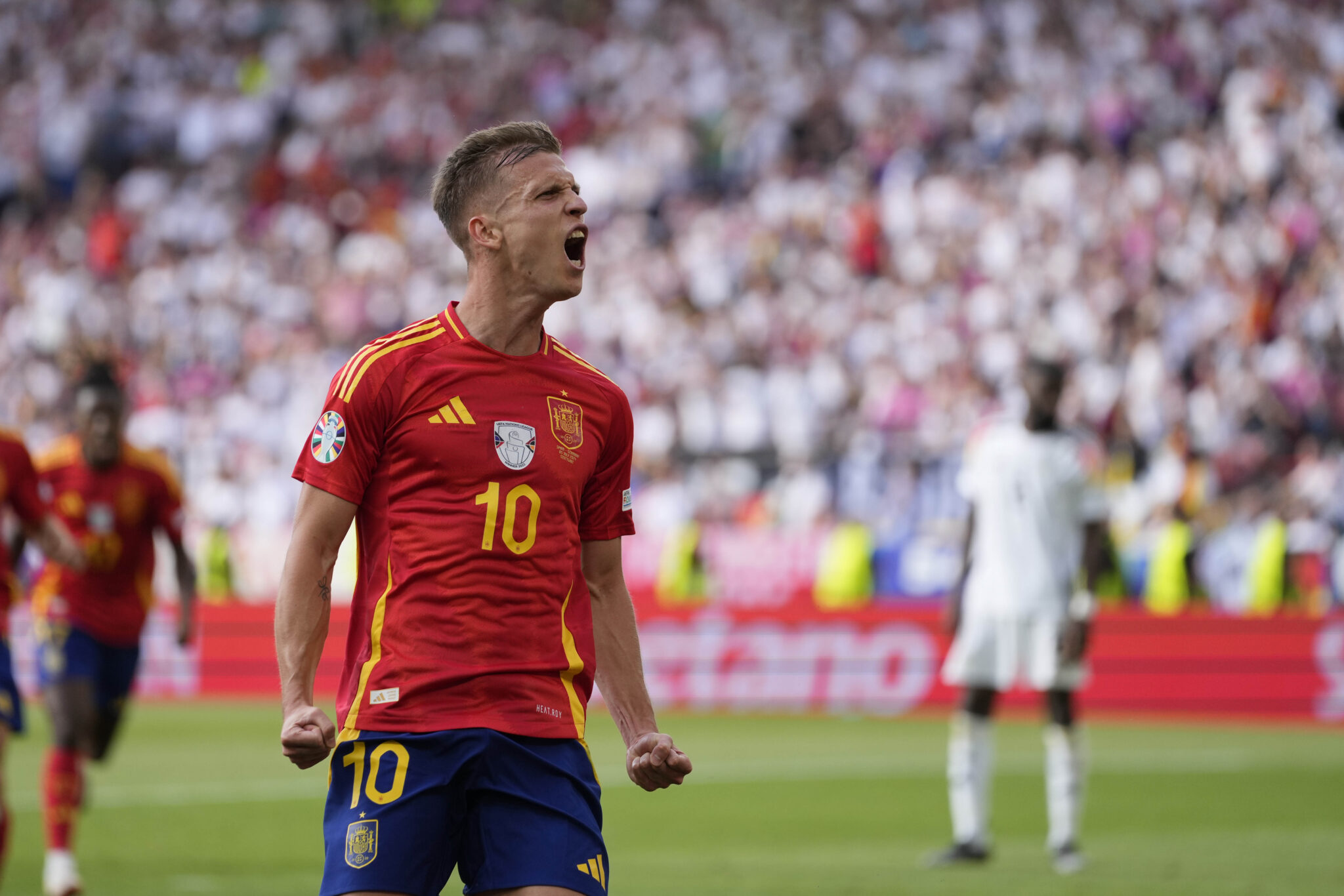 Dani Olmo (Spain) bejubelt seinen Treffer zum 1:0 waehrend des Viertelfinales der UEFA EURO 2024 zwischen Spanien und Deutschland, Arena Stuttgart am 05. July 2024 in Stuttgart, Deutschland. (Foto von Alex Gottschalk/DeFodi Images)     

Dani Olmo (Spain) celebrates after scoring his teams first goal during the UEFA EURO 2024 - Quarter-final match between Spain and Germany at Arena Stuttgart on July 5, 2024 in Stuttgart, Germany. (Photo by Alex Gottschalk/DeFodi Images)  
PILKA NOZNA EURO MISTRZOSTWA EUROPY NIEMCY - HISZPANIA
FOT. DEFODI IMAGES/newspix.pl / 400mm.pl
POLAND ONLY!
---
newspix.pl / 400mm.pl