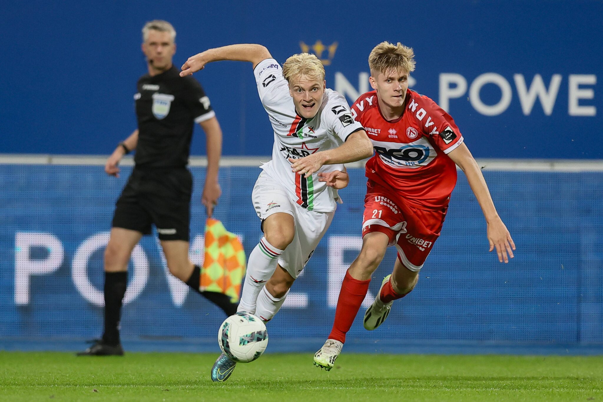 September 1, 2023, Leuven, Belgium: OHL&#039;s Jonathan Braun Brunes and Kortrijk&#039;s Martin Wasinski fight for the ball during a soccer match between OH Leuven and KV Kortrijk, Friday 01 September 2023 in Leuven, on day 6/30 of the 2023-2024 &#039;Jupiler Pro League&#039; first division of the Belgian championship. (Credit Image: © Bruno Fahy/Belga via ZUMA Press) 
LIGA BELGIJSKA PILKA NOZNA SEZON 2023/2024
FOT. ZUMA/newspix.pl / 400mm.pl

POLAND ONLY !!!
---
newspix.pl / 400mm.pl