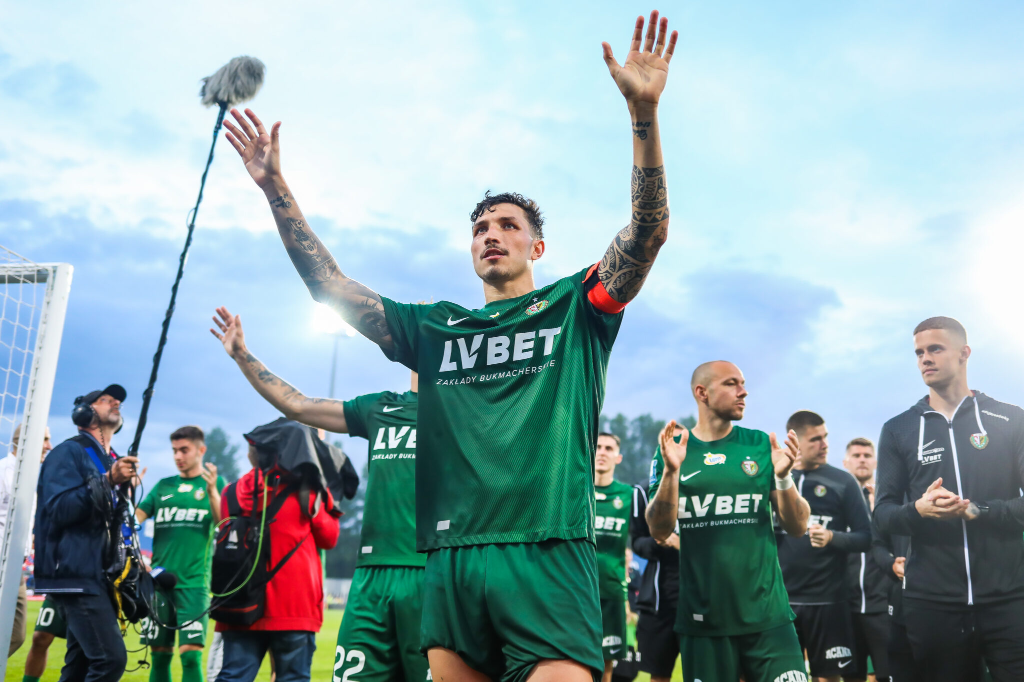 Czestochowa, 25.05.2024
PKO EKSTRAKLASA PILKA NOZNA MECZ 34 KOLEJKA SEZON 2023/24 Rakow Czestochowa - Slask Wroclaw
POLISH FIRST LEAGUE FOOTBALL GAME Rakow Czestochowa - WKS Slask Wroclaw
NZ RADOSC PO ZDOBYCIU WICEMISTRZOSTWA POLSKI ERIK EXPOSITO
FOT. NATANAEL BREWCZYNSKI / 400mm.pl