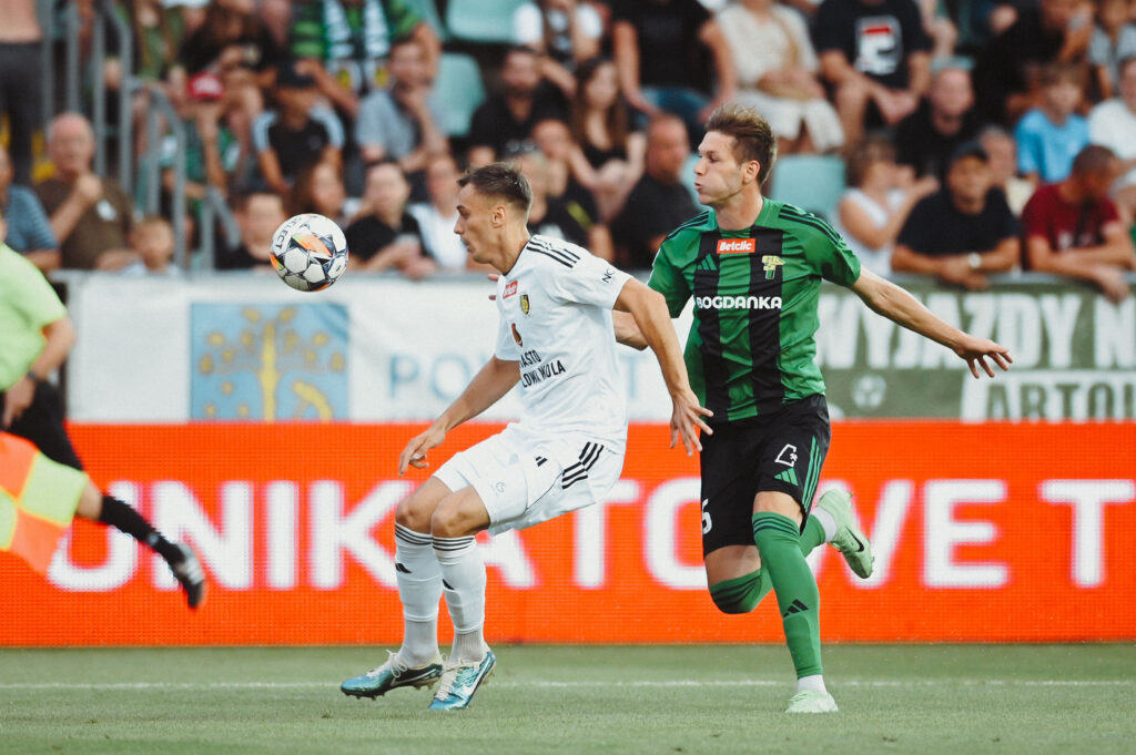 LECZNA 20.07.2024

MECZ 1. KOLEJKA BETCLIC I LIGA SEZON 2024/25 --- POLISH FIRST LEAGUE FOOTBALL MATCH: STAL STALOWA WOLA - GORNIK LECZNA
LUKASZ FURTAK MARKO ROGINIC

FOT. Kacper Pacocha / 400mm.pl