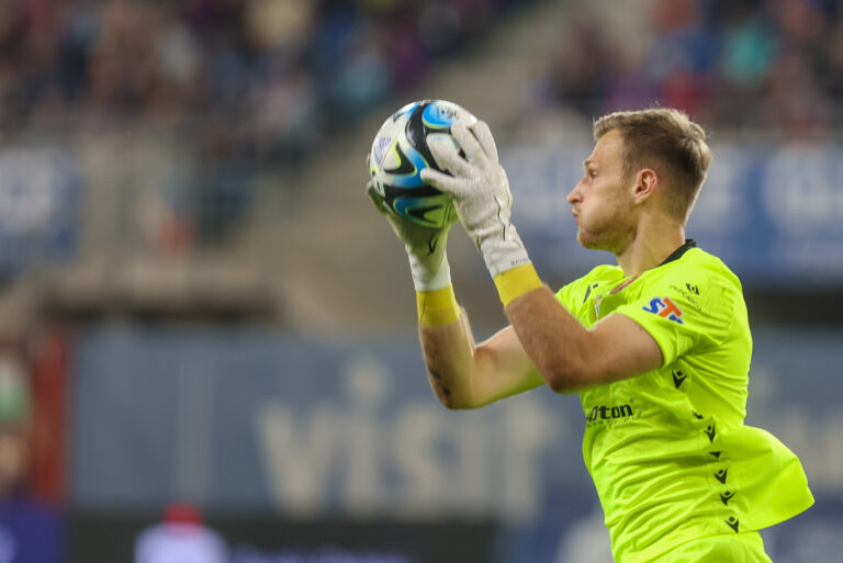 GLIWICE 29.09.2023
MECZ PKO EKSTRAKLASA SEZON 2023/24 --- POLISH FOOTBALL TOP LEAGUE : PIAST GLIWICE - WIDZEW LODZ
HENRICH RAVAS
FOT. MICHAL CHWIEDUK / 400mm.pl