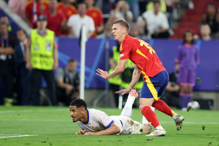 MONACHIUM 09.07.2024
MECZ 1/2 FINALU POLFINAL MISTRZOSTW EUROPY 2024: HISZPANIA - FRANCJA --- SEMIFINAL UEFA EURO 2024 MATCH IN MUNICH: SPAIN - FRANCE
DANI OLMO  GOL BRAMKA
FOT. PIOTR KUCZA/400mm.pl