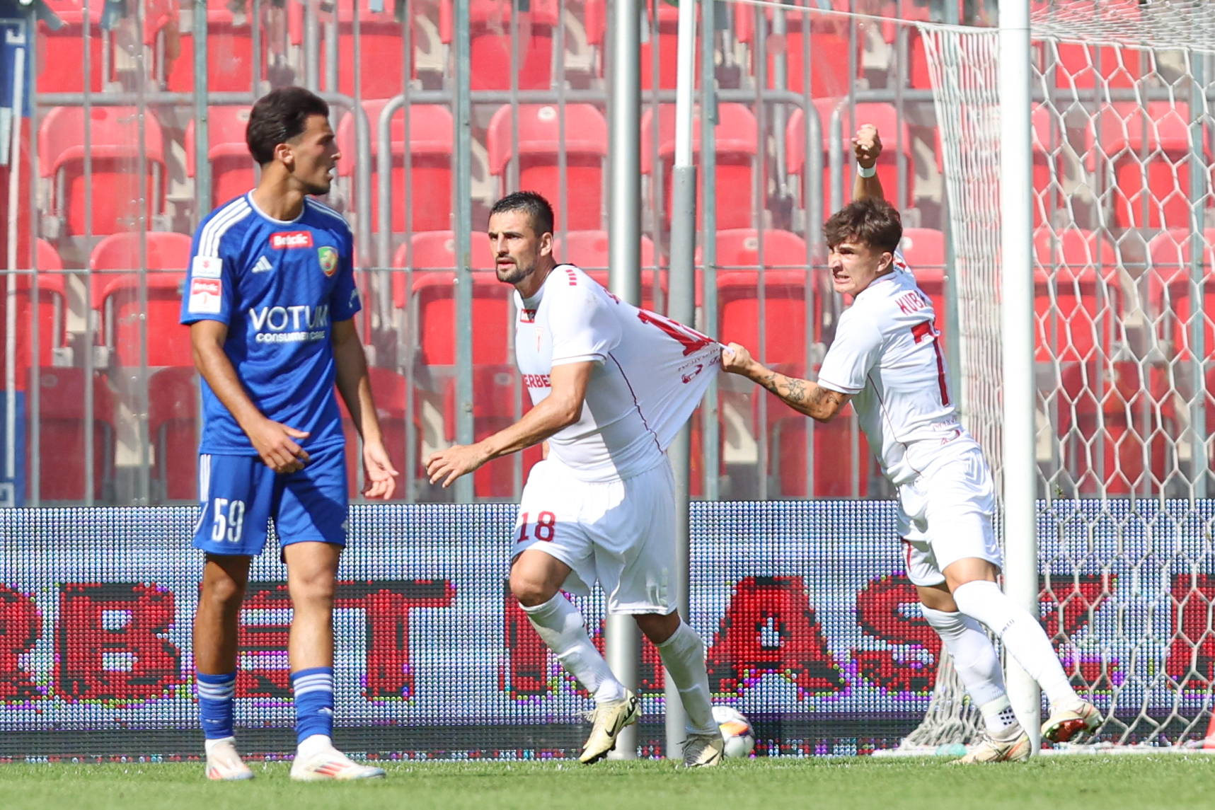 TYCHY 21.07.2024
MECZ BETCLIC I LIGA SEZON 2024/25  POLISH FOOTBALL TOP LEAGUE MATCH : GKS TYCHY - MIEDZ LEGNICA
BARTOSZ SPIACZKA TOBIASZ KUBIK RADOSC
FOT. MICHAL CHWIEDUK / 400mm.pl